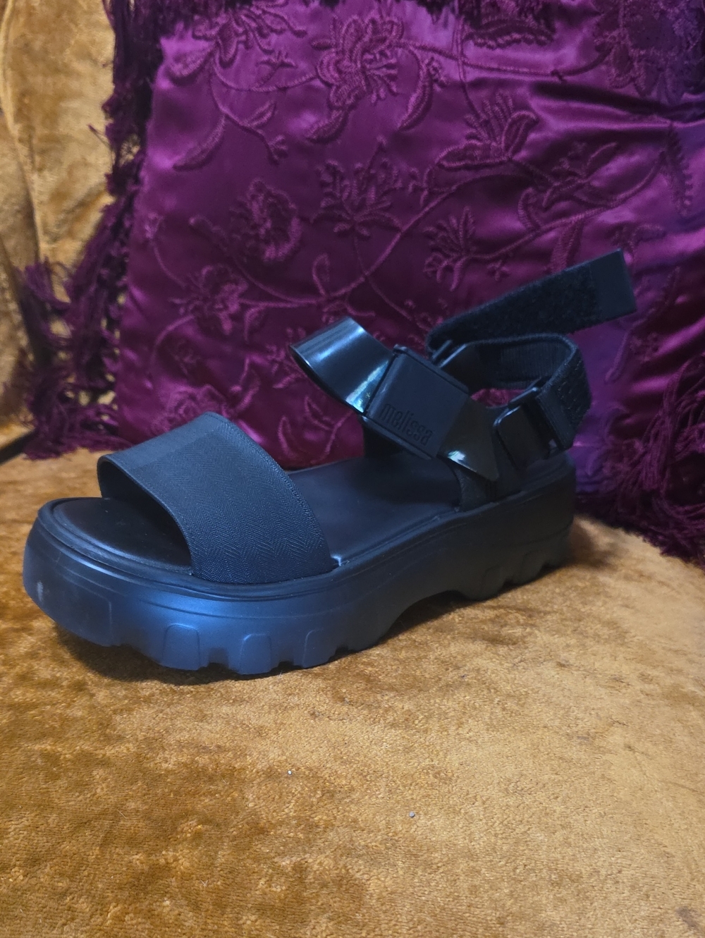 Melissa: 1 Black Platform Sandal